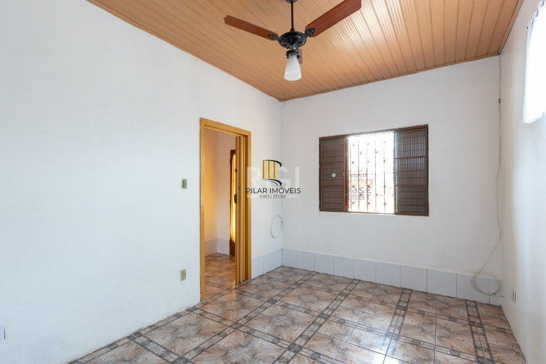Casa para Venda - 50m², 2 dormitórios, 1 vaga - Cavalhada