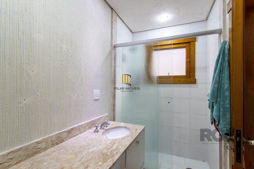Casa de Condomínio 4 dormitórios no bairro Belém Novo