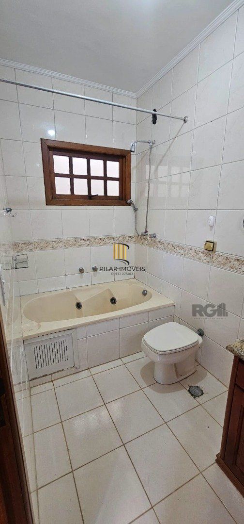 Casa 4 dormitórios no bairro Jardim Sabará