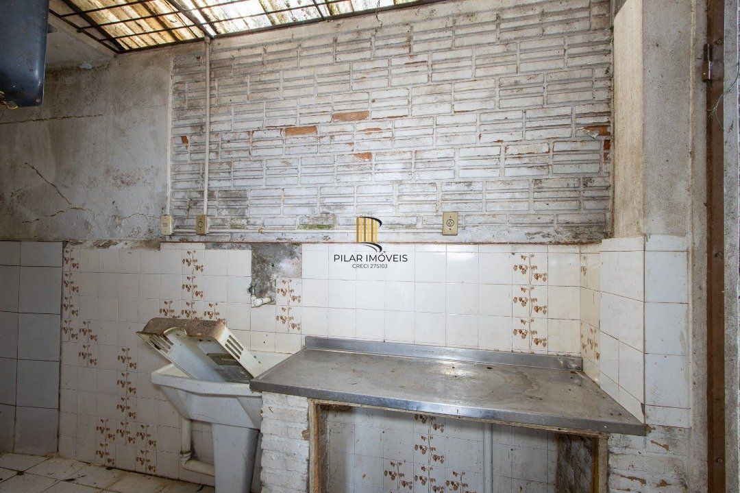 Casa para Venda - 172.54m², 2 dormitórios, sendo 1 suites, 4 vagas - Ipanema