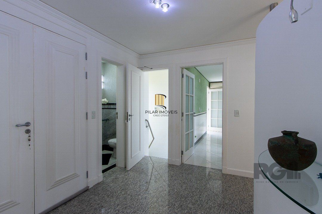 Casa de Condomínio 3 dormitórios no bairro Nonoai