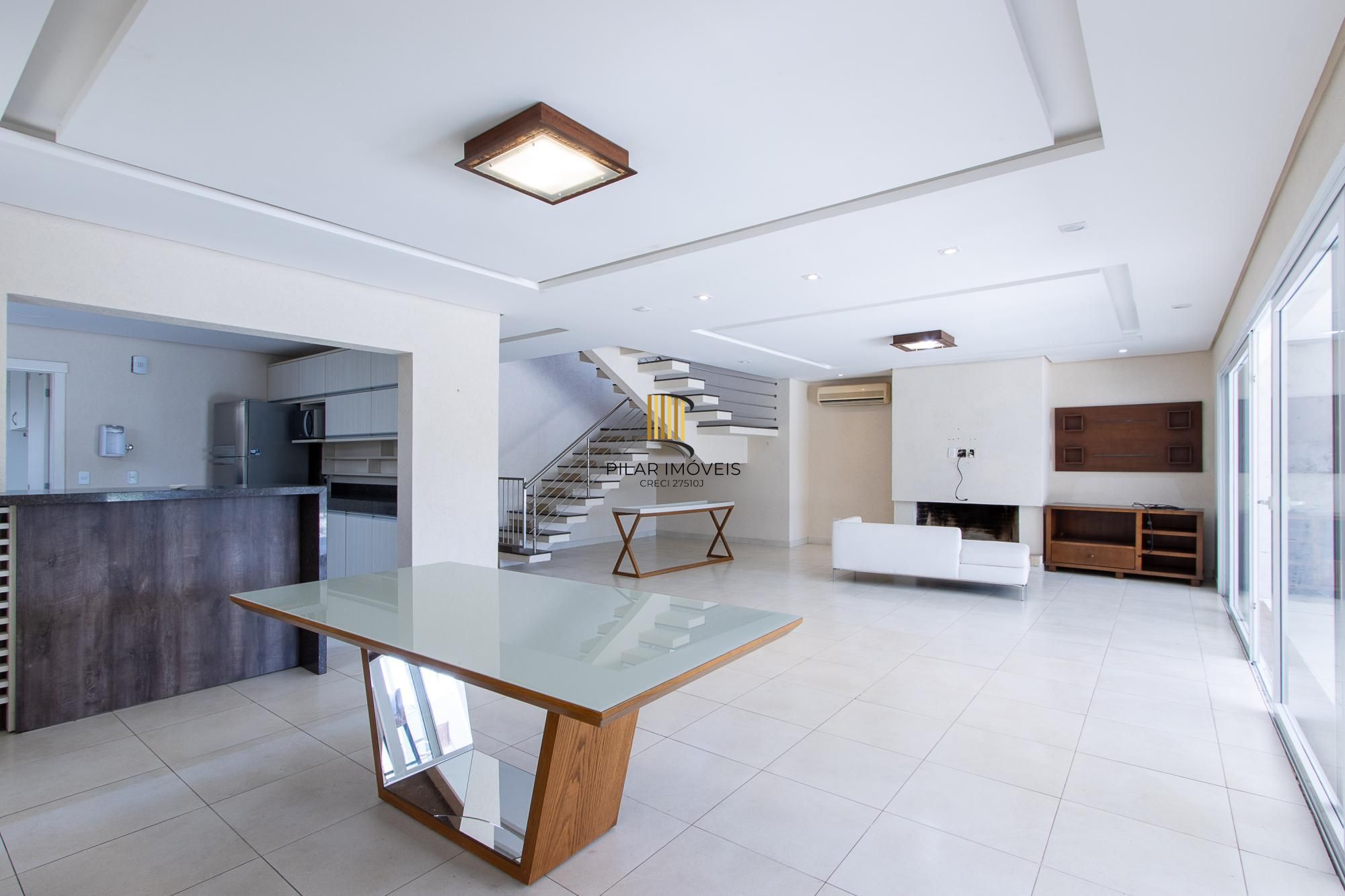 Casa de Condomínio 4 dormitórios no bairro Belém Novo