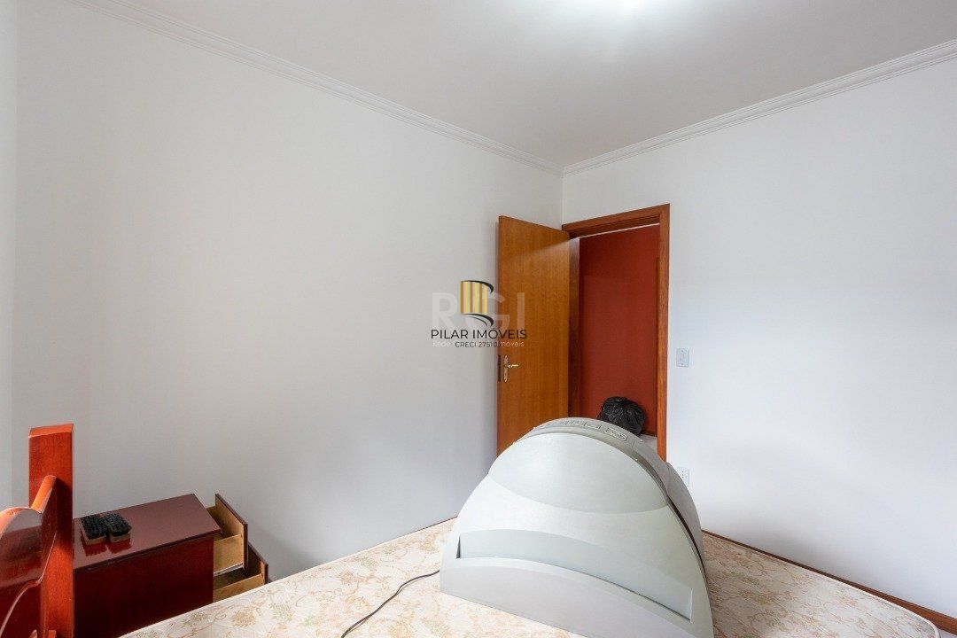 Casa para Venda - 247m², 3 dormitórios, sendo 1 suites, 4 vagas - Vila Nova