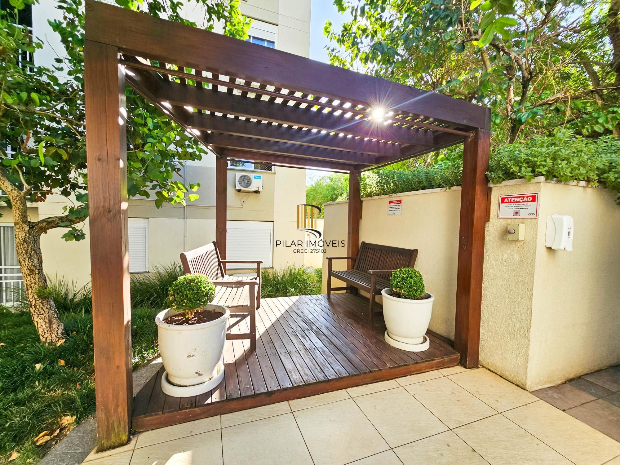 Apartamento de 2 quartos, com suíte, churrasqueira, vaga escruturada, infra completa, na zona sul.