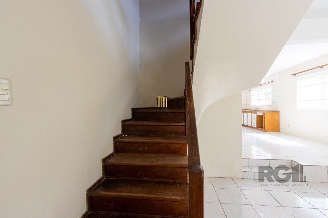 Casa 4 dormitórios no bairro Tristeza