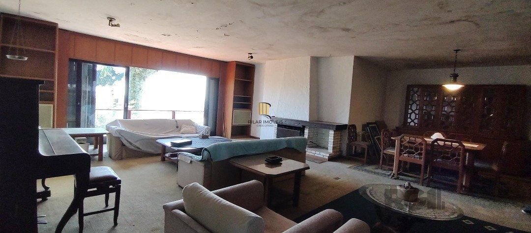 Casa com 4 quartos, suite, piscina, amplo terreno - Bairro Sétimo Céu