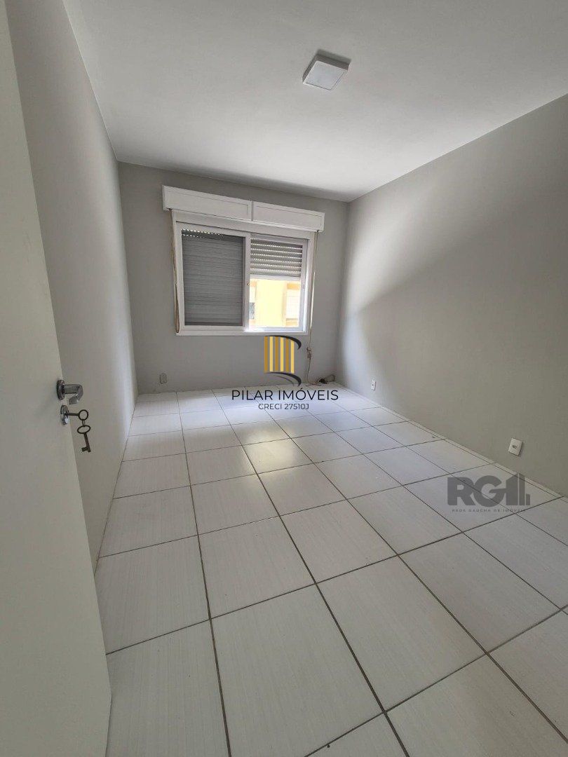 APARTAMENTO DE 01 DORMITÓRIO REFORMADO