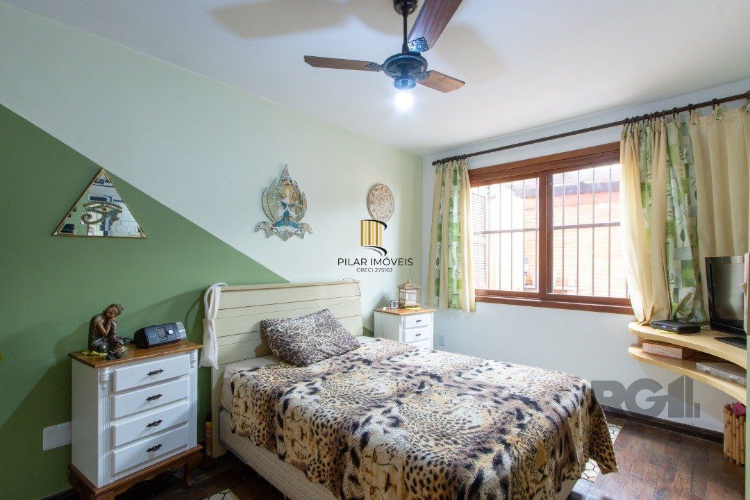 Casa 4 dormitórios no bairro Tristeza