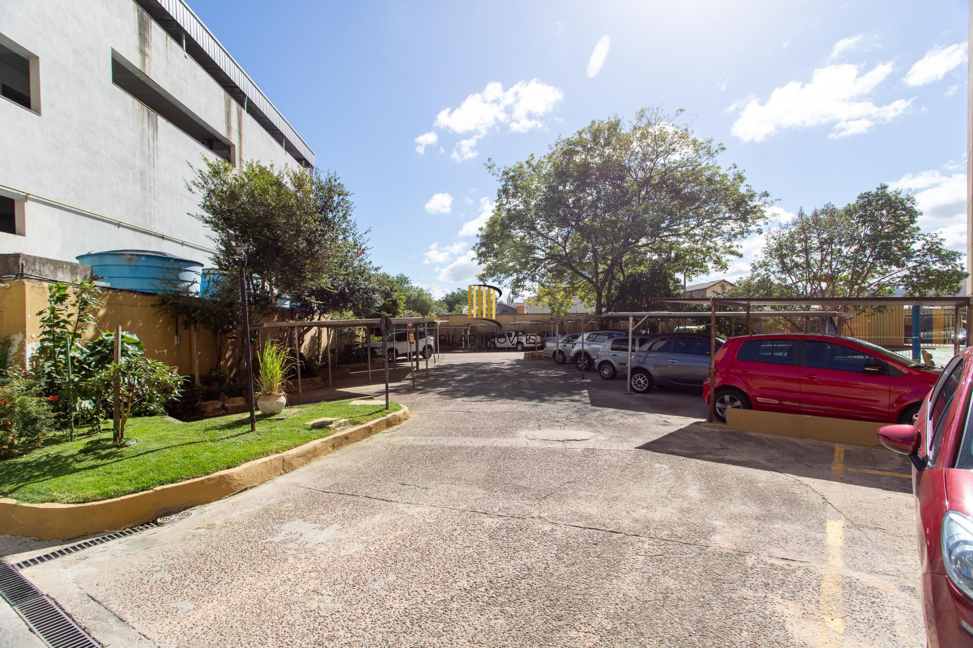 Excelente Apartamento 2 Dormitórios na Av. Wenceslau Escobar