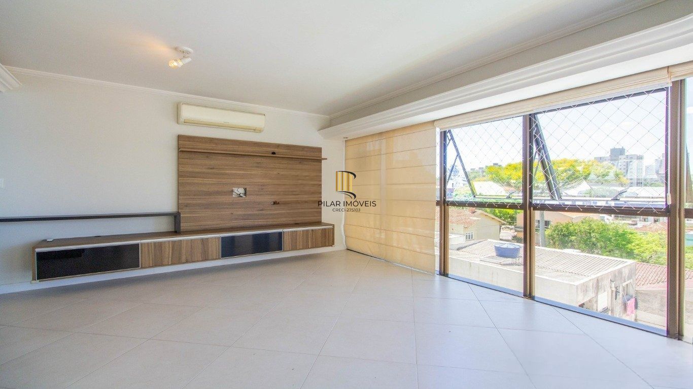 Vista Panorâmica, 3 Dormitórios com Suíte e 2 Vagas no Petrópolis