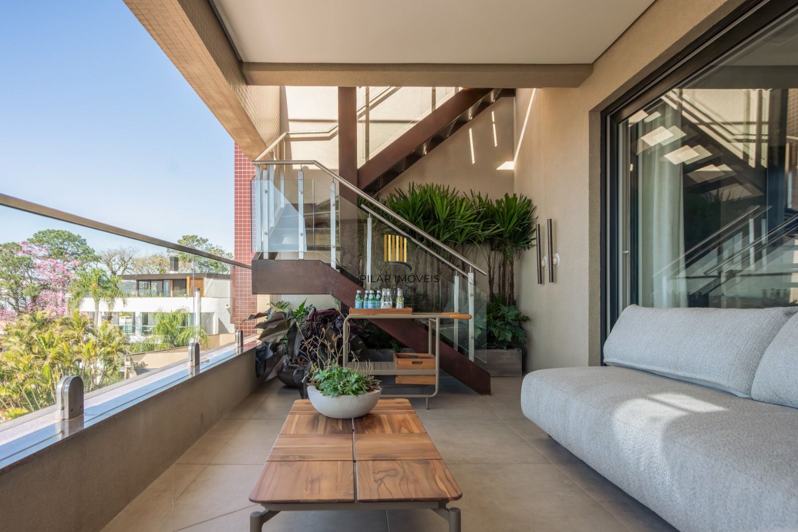 Cobertura para Venda - 483.85m², 3 dormitórios, sendo 3 suites, 4 vagas - Vila Assunção