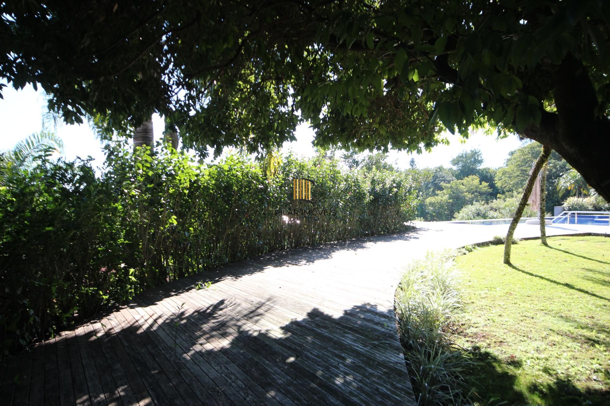 Casa Alto Padrão em Condomínio Fechado - 4 Suítes, Vista Panorâmica