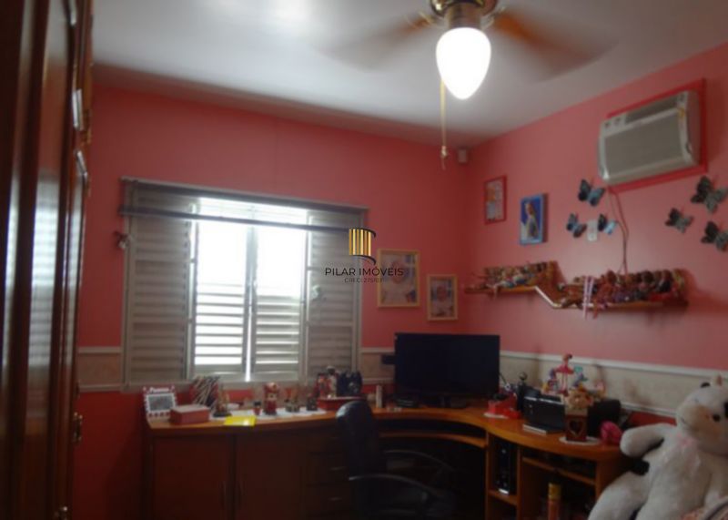 Casa para Venda - 269m², 3 dormitórios, Cristal - Pilar Imóveis