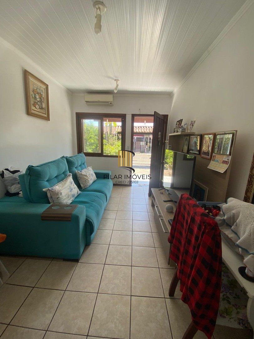 Charmosa Casa à Venda na Hípica, Porto Alegre