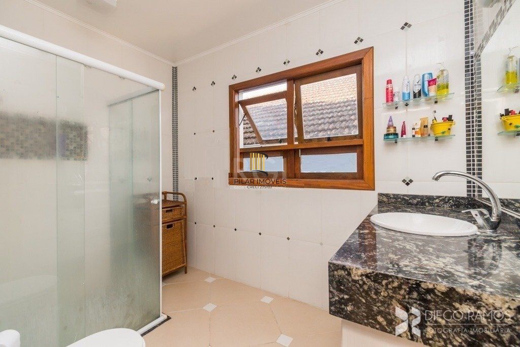 BELO SOBRADO REFORMADO 3 DORMITÓRIOS - BAIRRO NONOAI