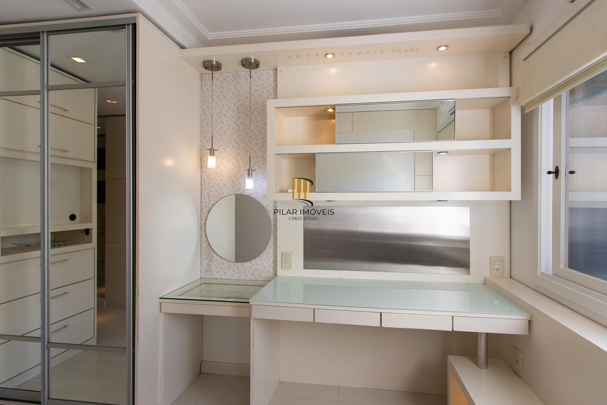 Casa com 4 dormitórios no Espírito santo
