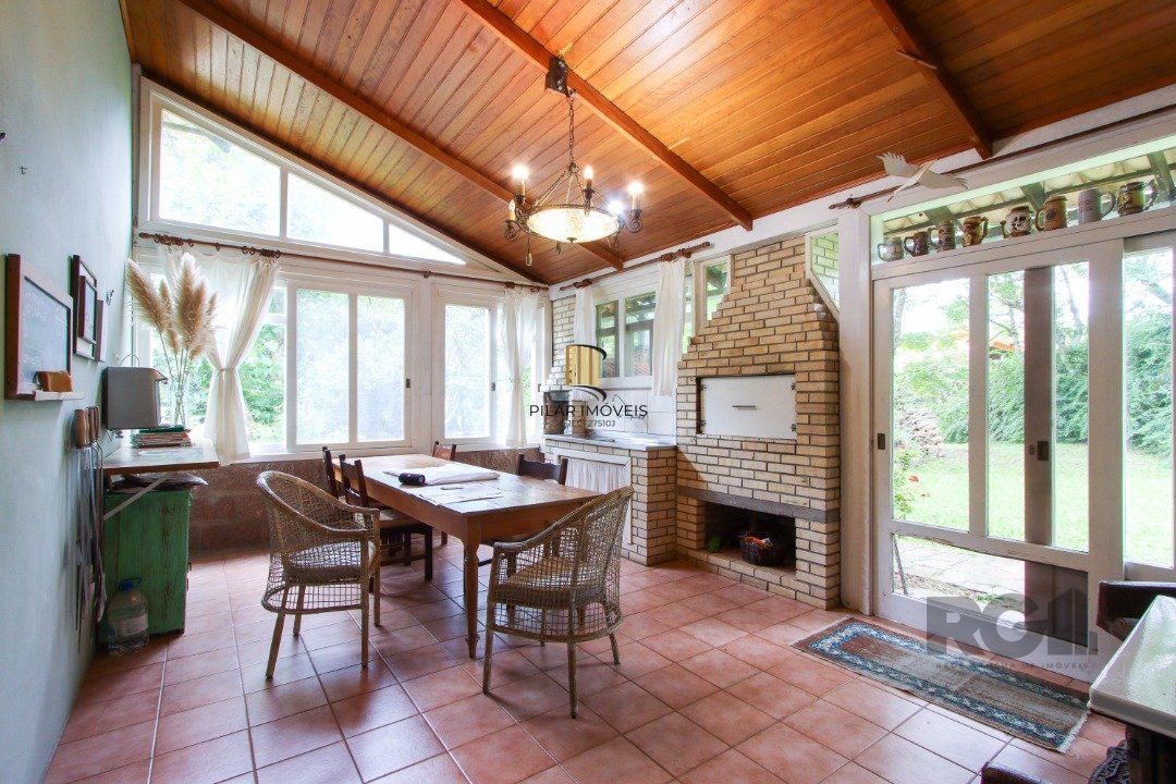 Casa com 3 quartos, suite em terreno com 7.320m² - Belem Velho