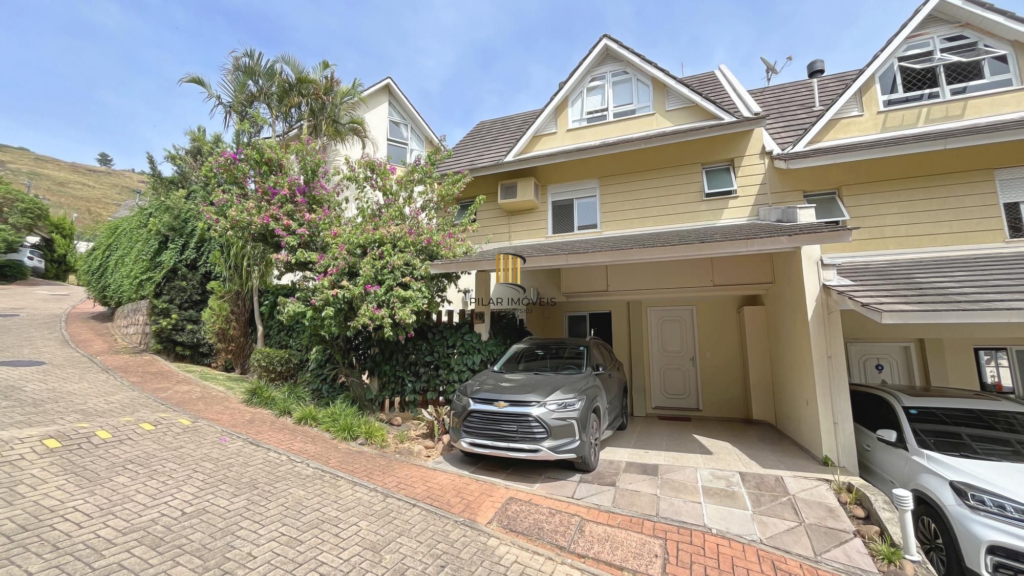 Casa em Condomínio com 3 quartos e 216m² à venda em Teresópolis, Porto Alegre.