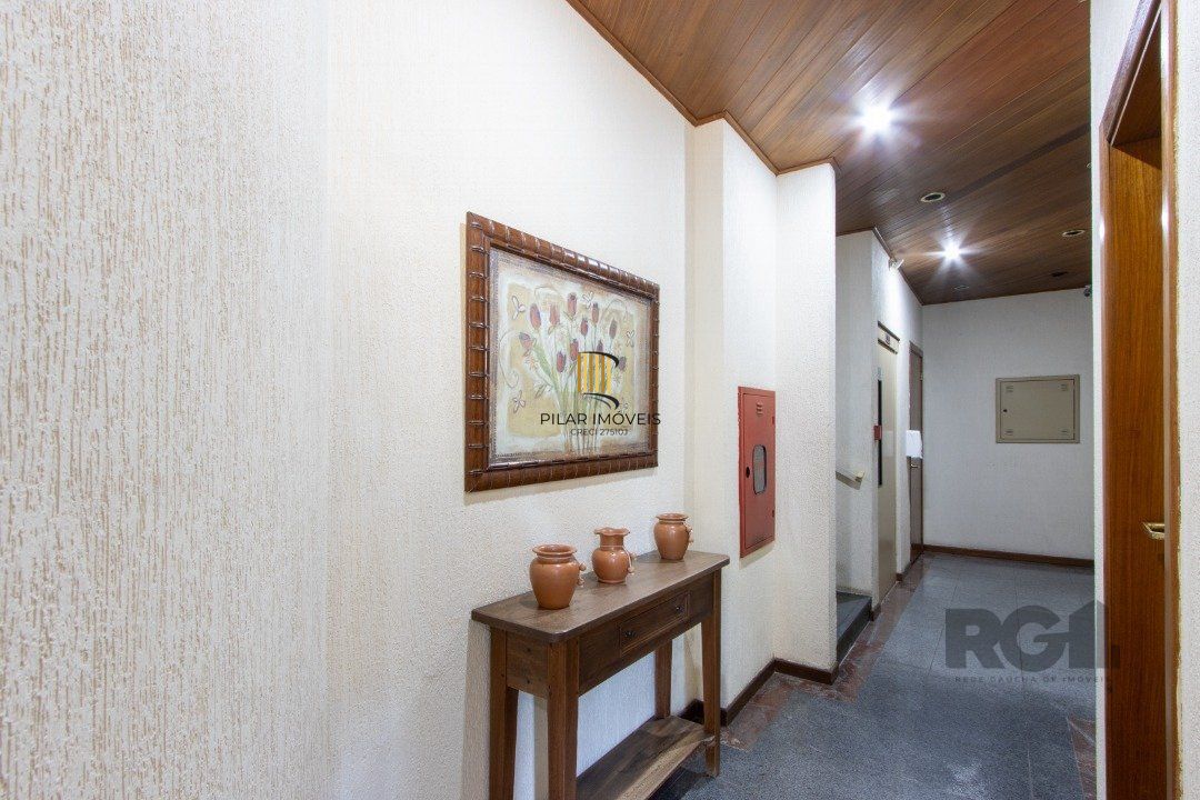 Apartamento | 3 quartos | 1 suíte | 1 vaga | 92,00m2 | Bairro Petrópolis