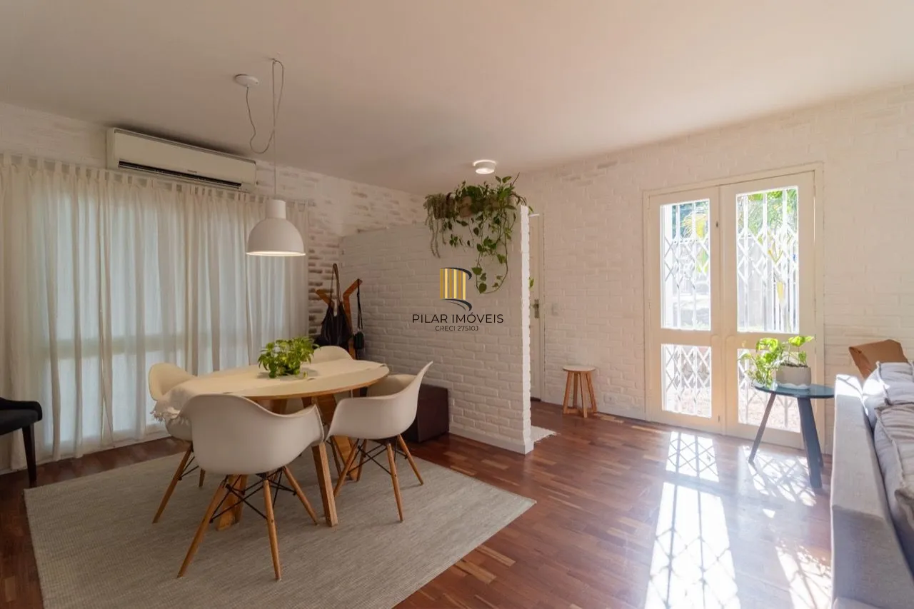 Casa 3 dormitórios no bairro Petrópolis