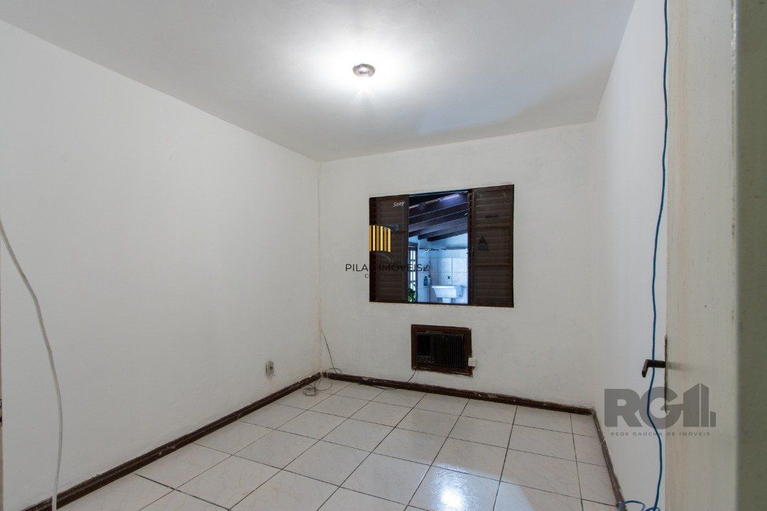 Sobrado para Venda - 170m², 3 dormitórios, sendo 1 suites, 2 vagas - Serraria