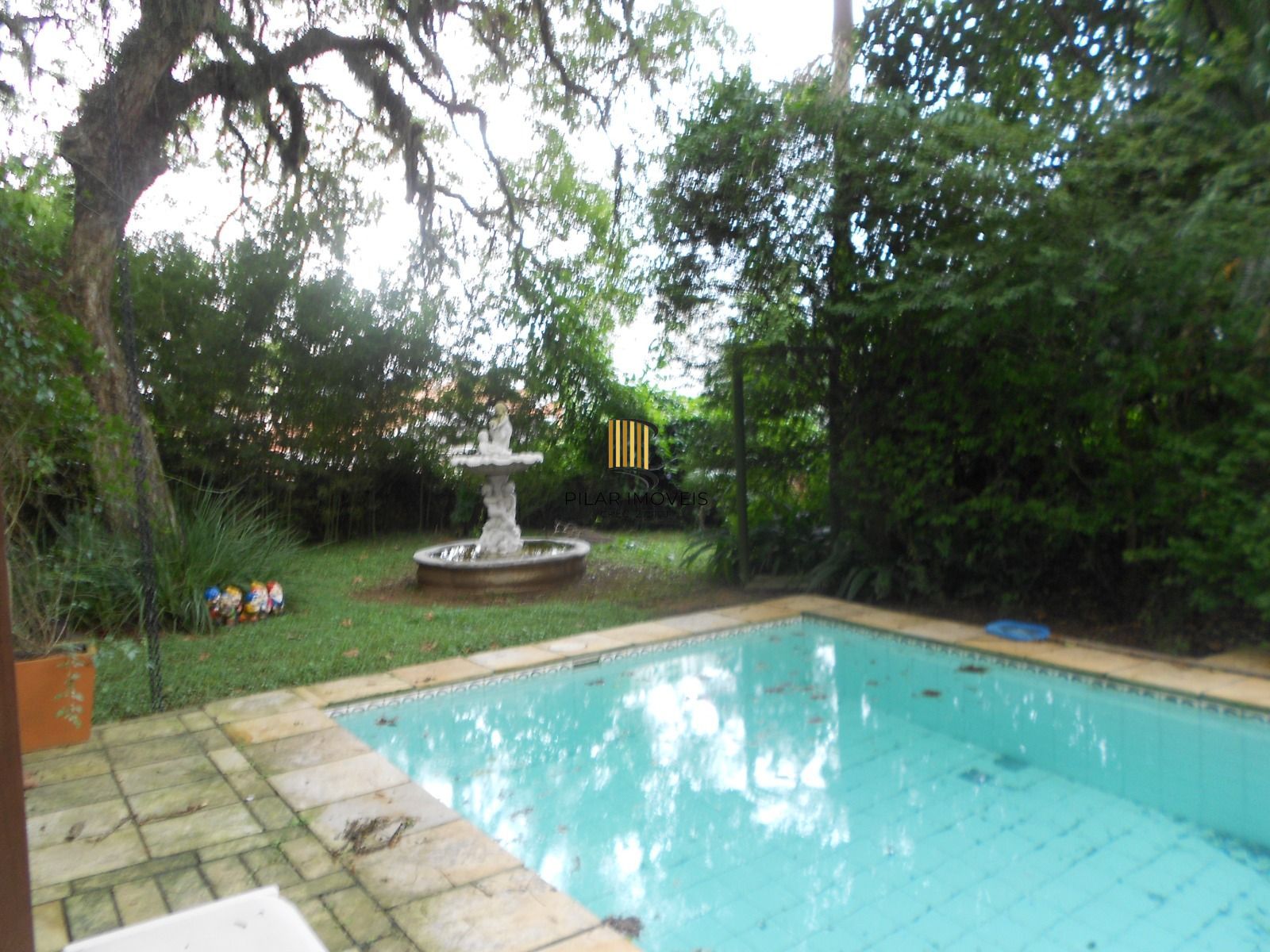 Casa 4 dormitórios no bairro Vila Conceição