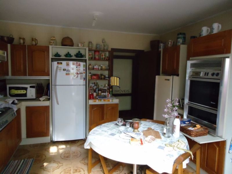 Casa para Venda - 290m², 3 dormitórios, sendo 1 suites, 3 vagas - Nonoai