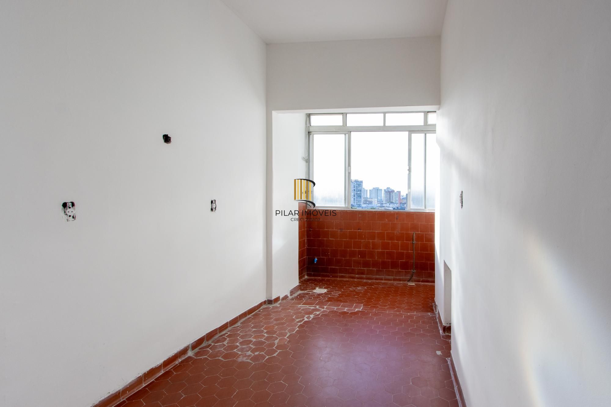 Apartamento para Venda - 238m², 3 dormitórios, sendo 1 suites, 1 vaga - Floresta