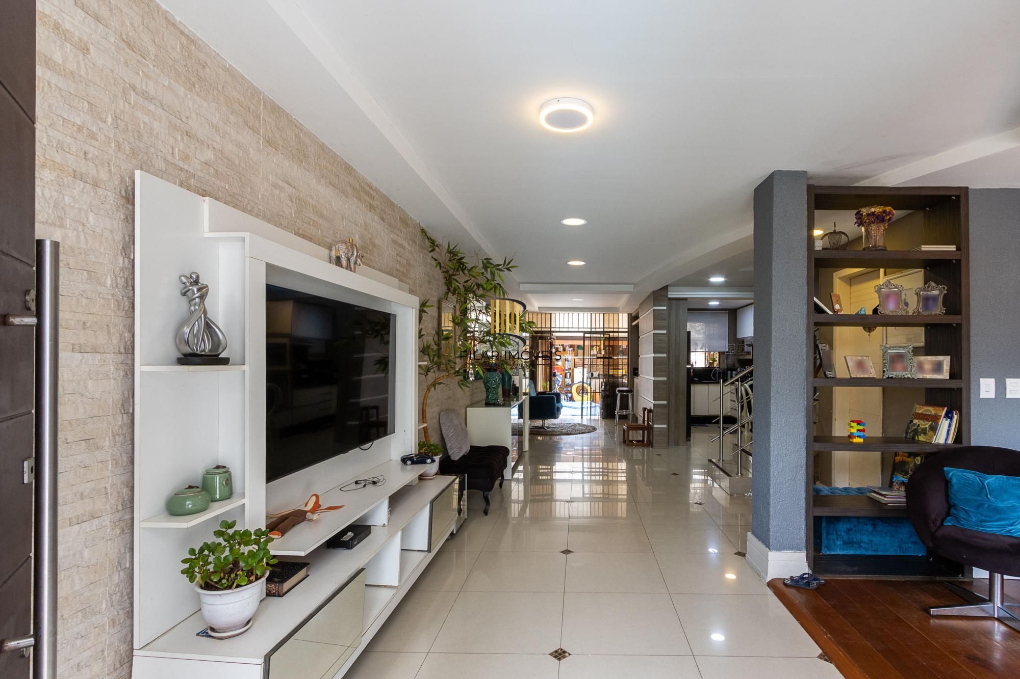 Casa 3 dormitórios no bairro Cristal