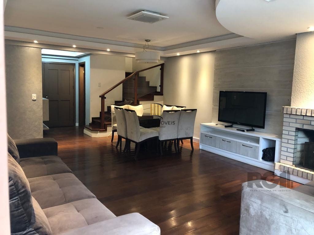 Casa de Condomínio 4 dormitórios no bairro Vila Assunção