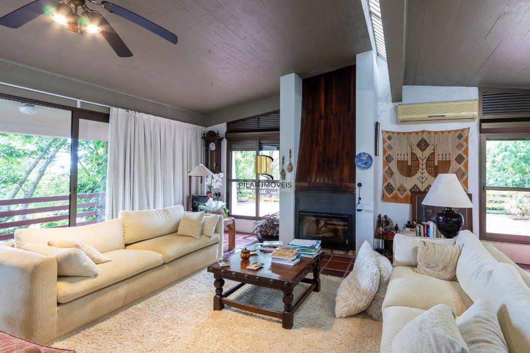 Casa para Venda - 600m², 3 dormitórios, sendo 1 suites, 8 vagas - Vila Assunção