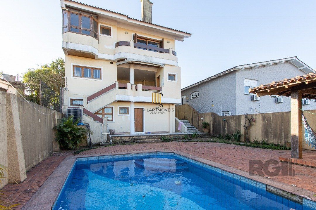 Casa para Venda - 450m², 4 dormitórios, sendo 4 suites, 5 vagas - Vila Assunção