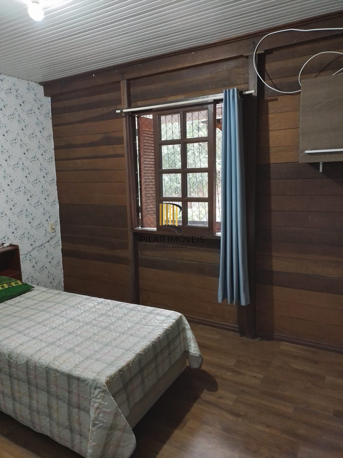 Casa 4 dormitórios no bairro Vila Nova