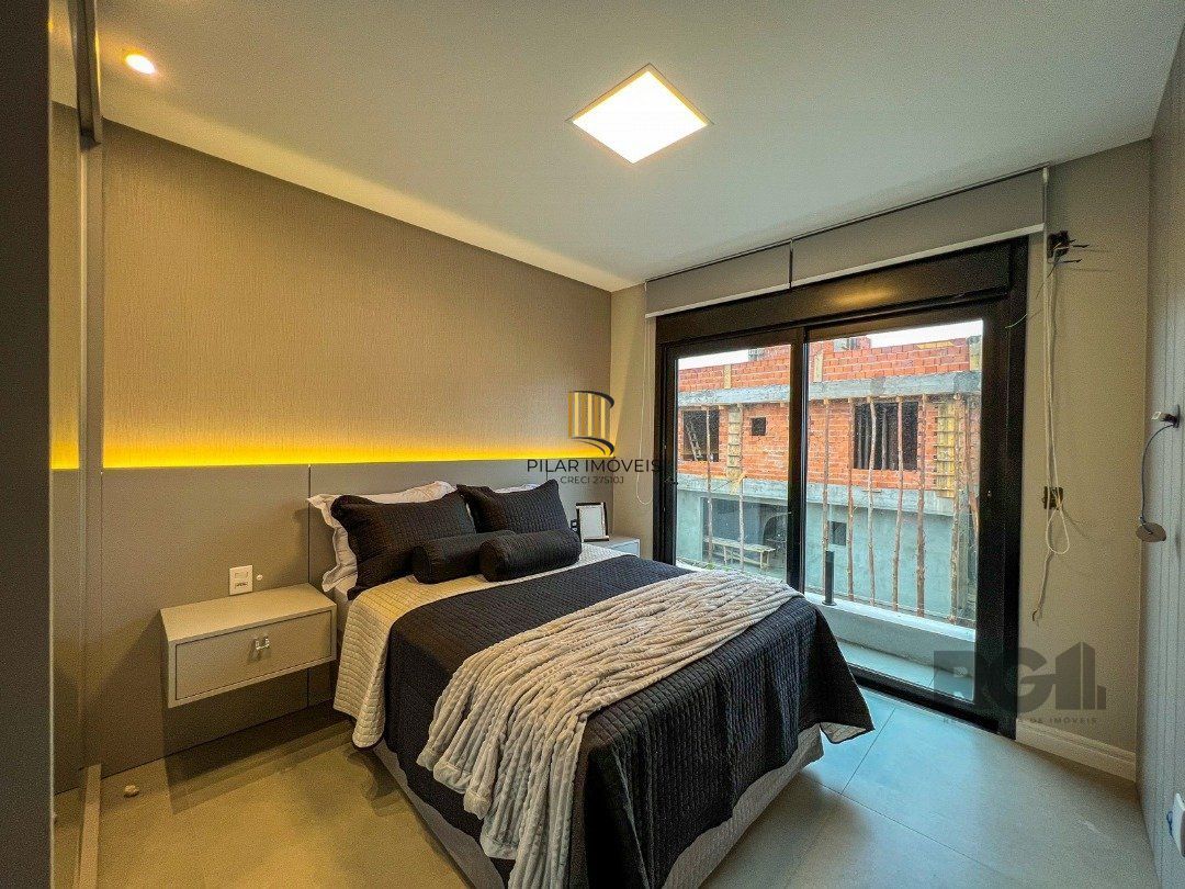 Casa de Condomínio 4 dormitórios no bairro Atlântida Sul