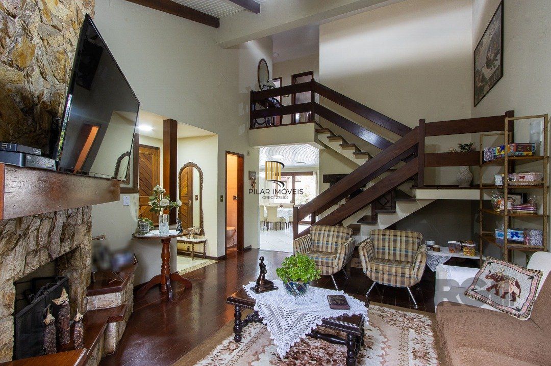 Casa 3 dormitórios no bairro Ipanema