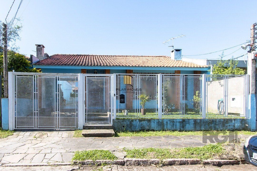 Casa 3 dormitórios no bairro Ipanema