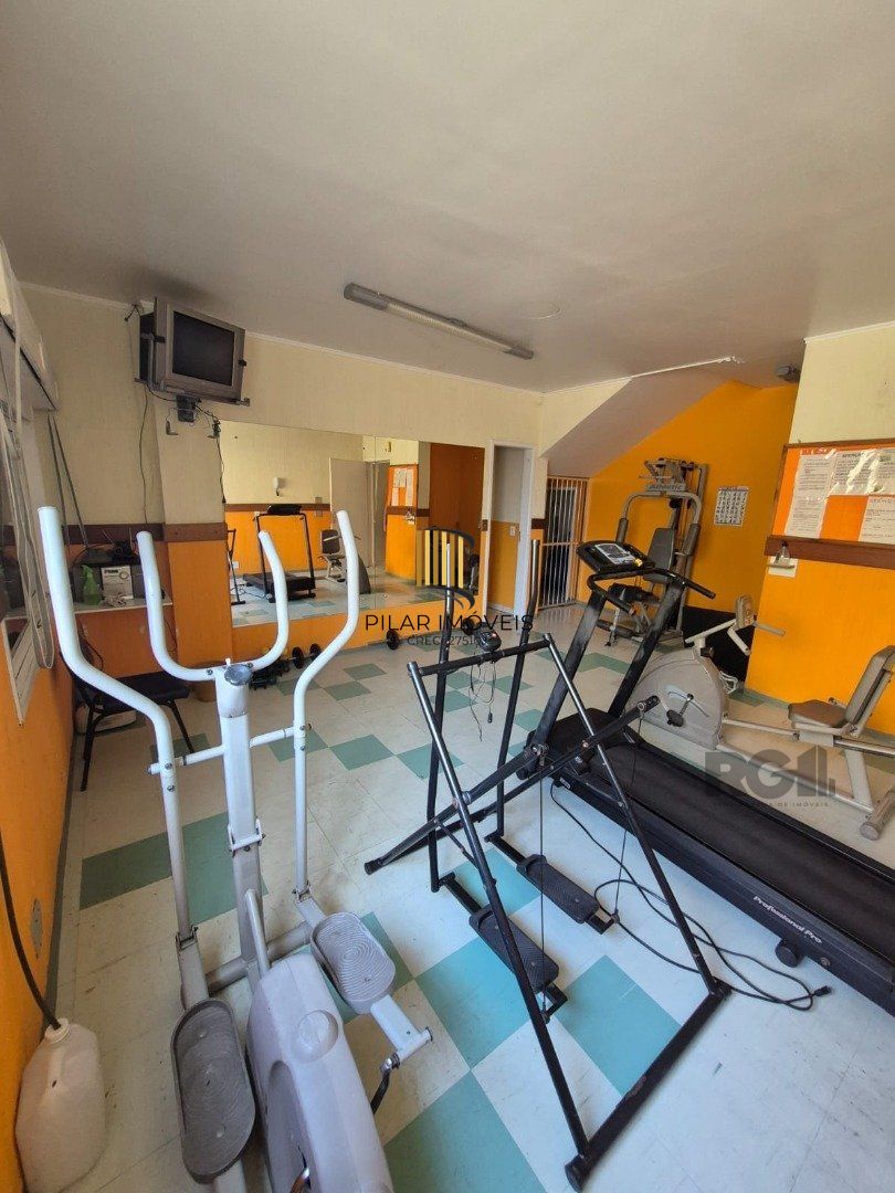 APARTAMENTO DE 01 DORMITÓRIO REFORMADO