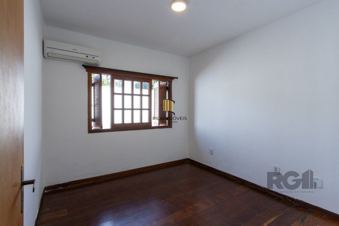 Casa residencial térrea  no bairro Ipanema