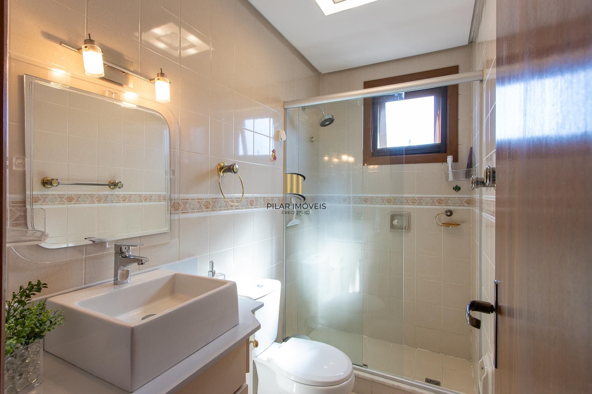 Cobertura 2 dormitórios no bairro Menino Deus