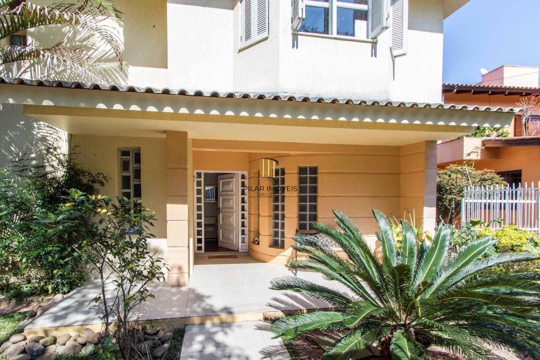 Casa para Venda - 393.58m², 4 dormitórios, sendo 2 suites, 6 vagas - Vila Assunção
