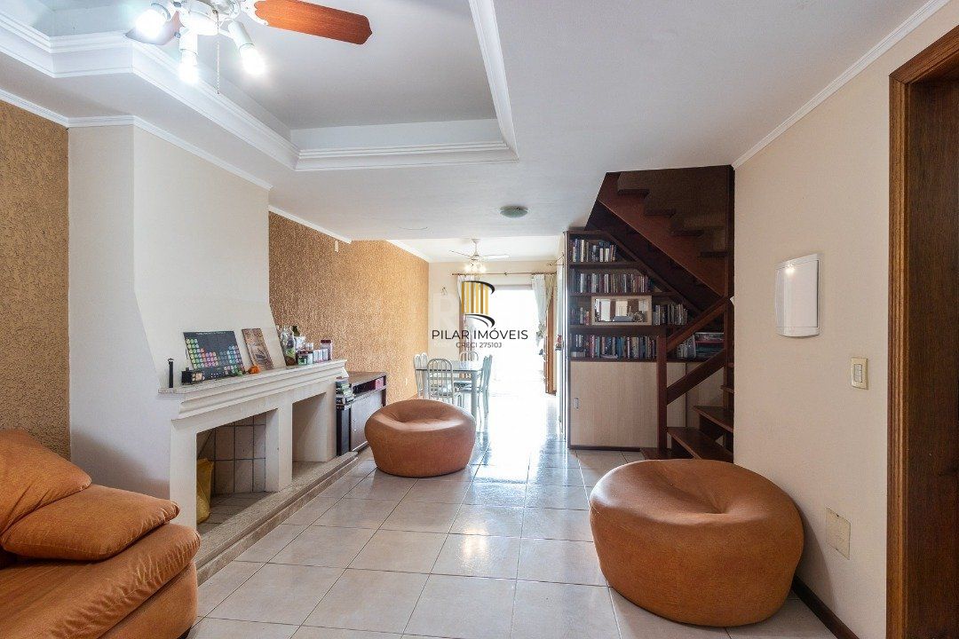 Casa para Venda - 195.96m², 3 dormitórios, sendo 1 suites, 2 vagas - Espirito Santo
