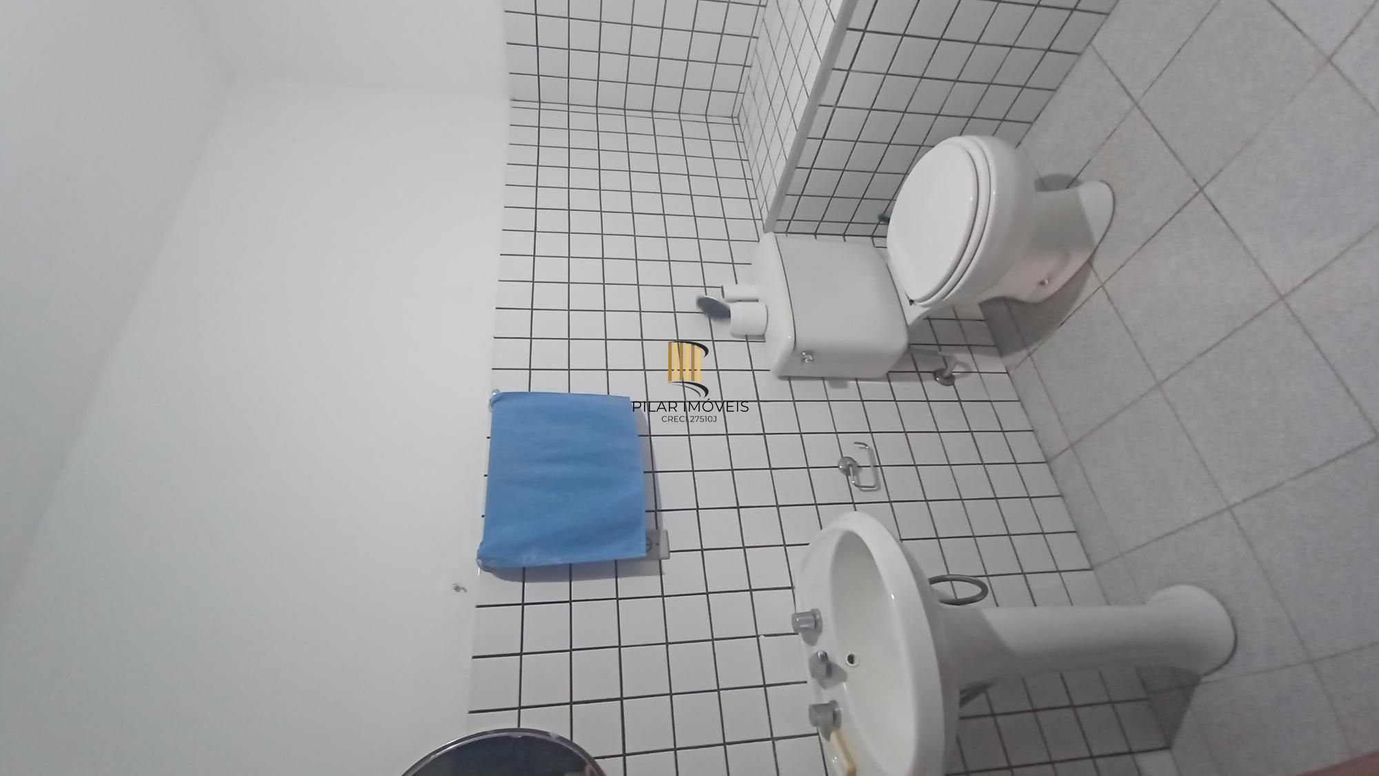 Casa de Condomínio com 3 Suítes, no bairro Tristeza