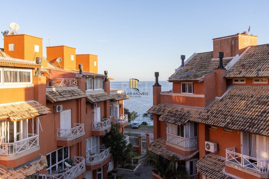 Casa de Condomínio 4 dormitórios no bairro Vila Assunção