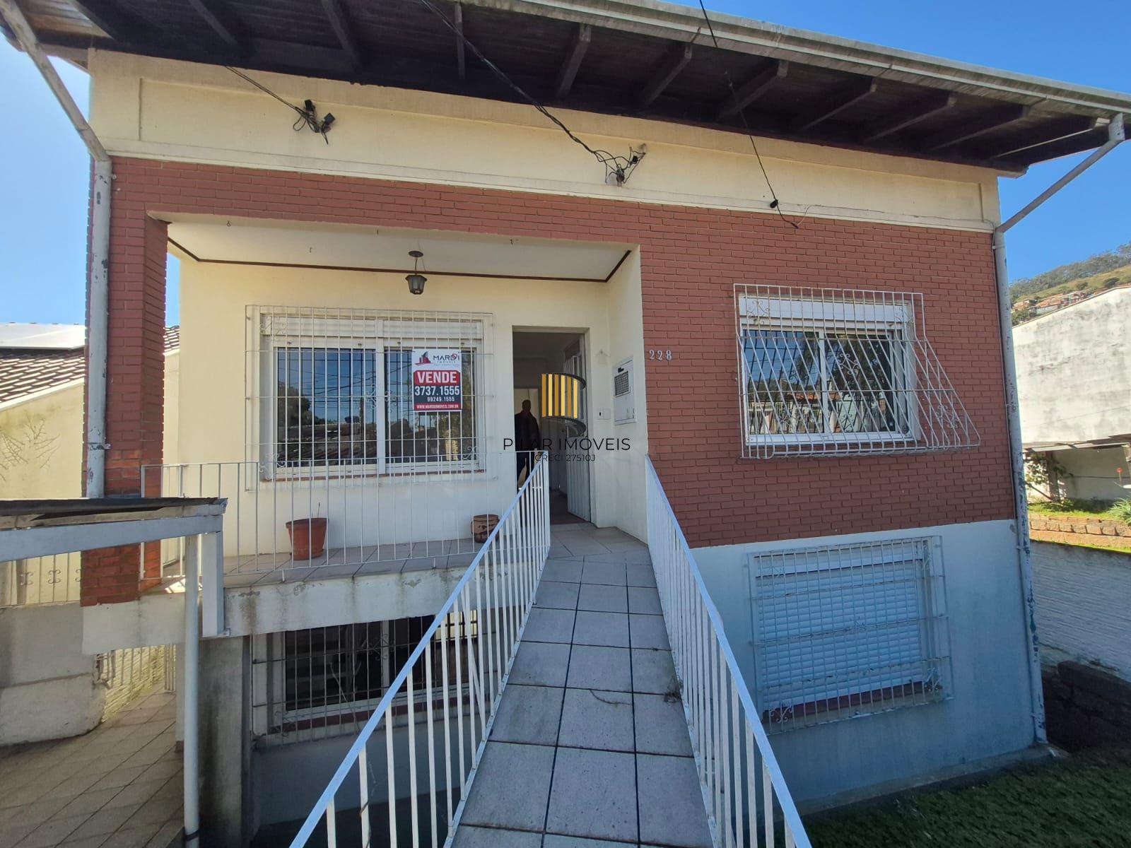 Casa a venda 4 dormitórios 3 banheiros 2 vagas - Pilar Imóveis