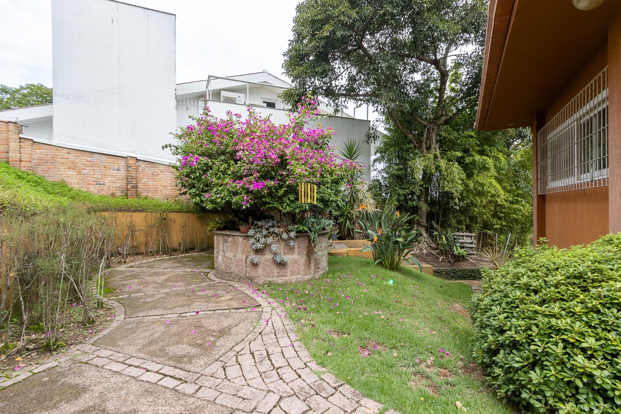 Casa 4 dormitórios no bairro Vila Conceição