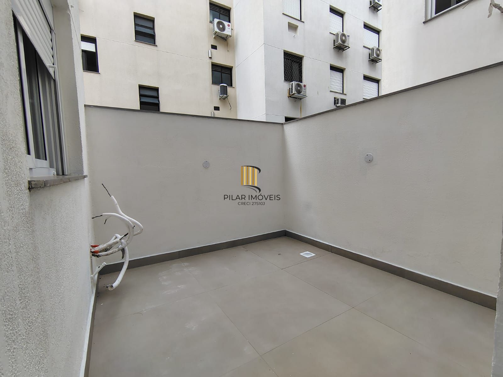 Apartamento Garden de 2 dormitórios, 1 suíte e 2 vagas de garagem.