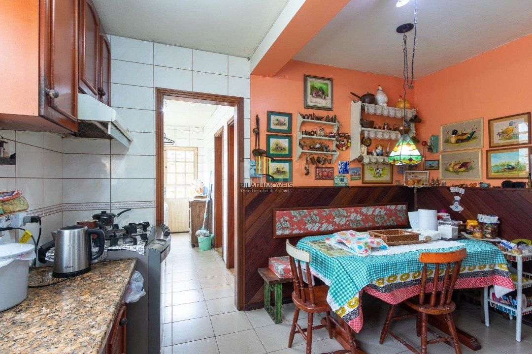 Casa Condominio para Venda - 386m², 3 dormitórios, sendo 2 suites, 2 vagas - Espirito Santo