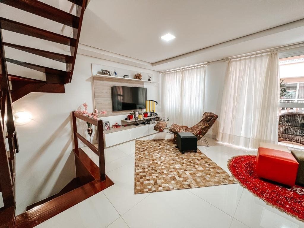 Casa de Condomínio 3 dormitórios no bairro Pedra Redonda
