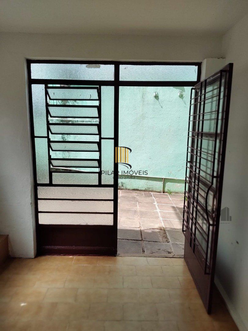 Casa para Venda - 247.37m², 4 dormitórios, 4 vagas - Partenon