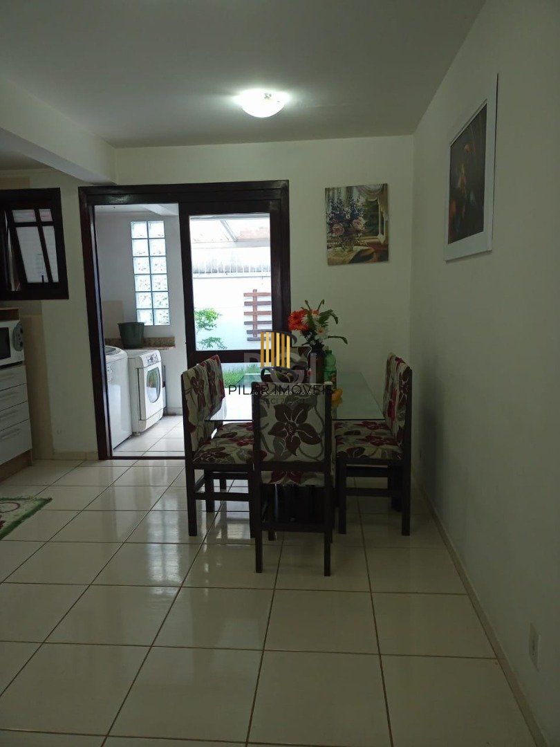 Casa para Venda - 131.92m², 2 dormitórios, sendo 2 suites, Guarujá